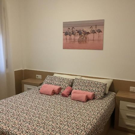 Ferienwohnung Piso Centrico Cerca Del Puerto Sant Carlos de la Ràpita Exterior foto