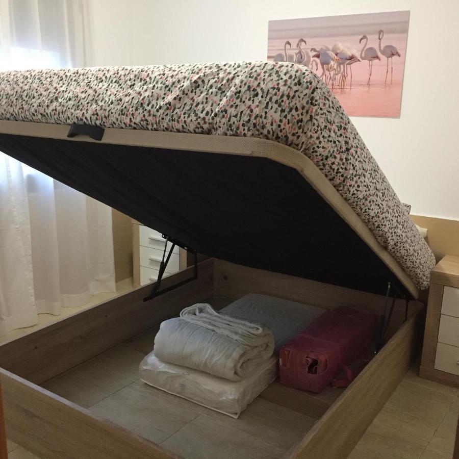 Ferienwohnung Piso Centrico Cerca Del Puerto Sant Carlos de la Ràpita Exterior foto